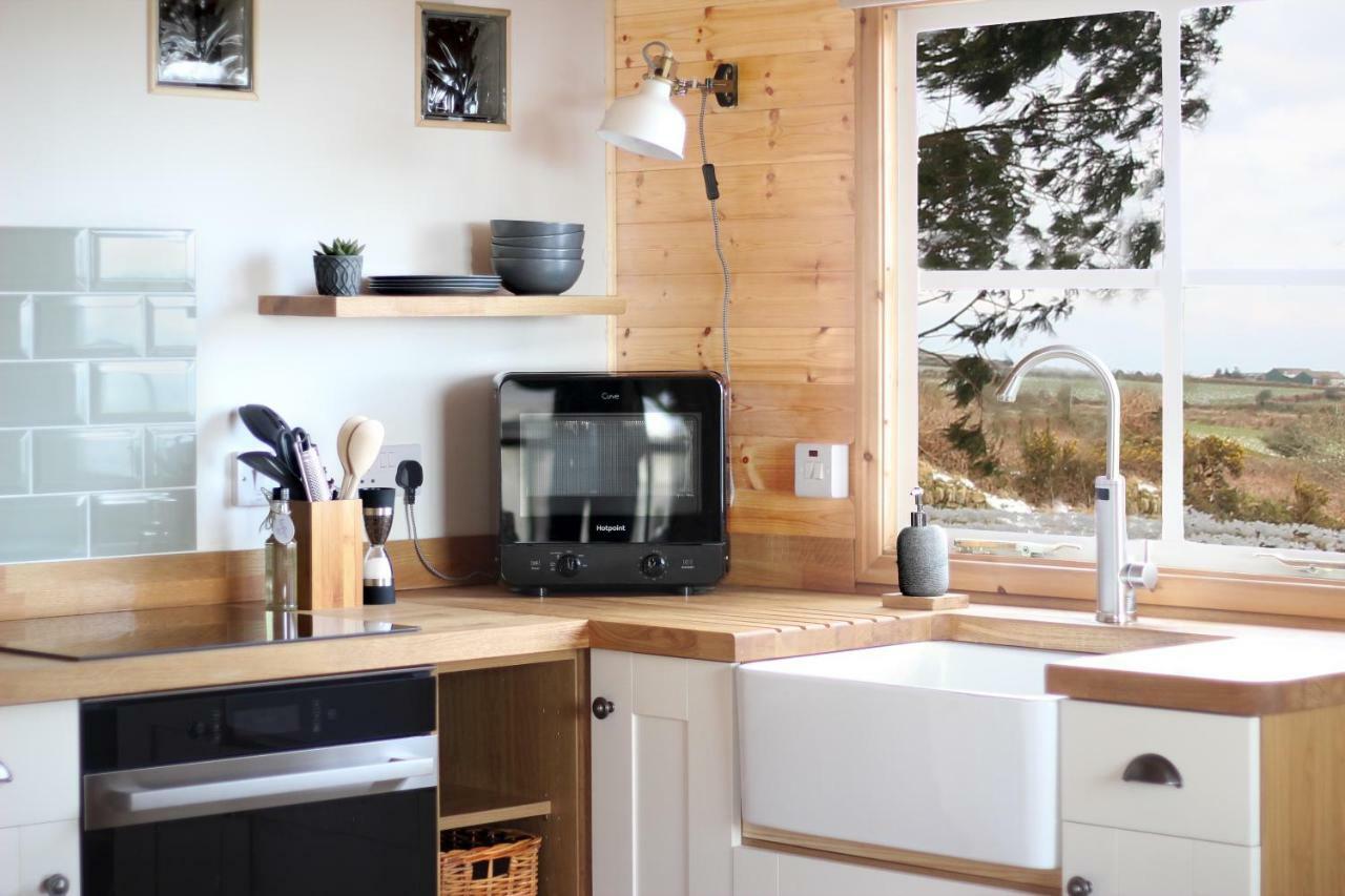 Scandi Cabin On A Hill, With Stunning Panoramic Views Ludgvan Exterior photo